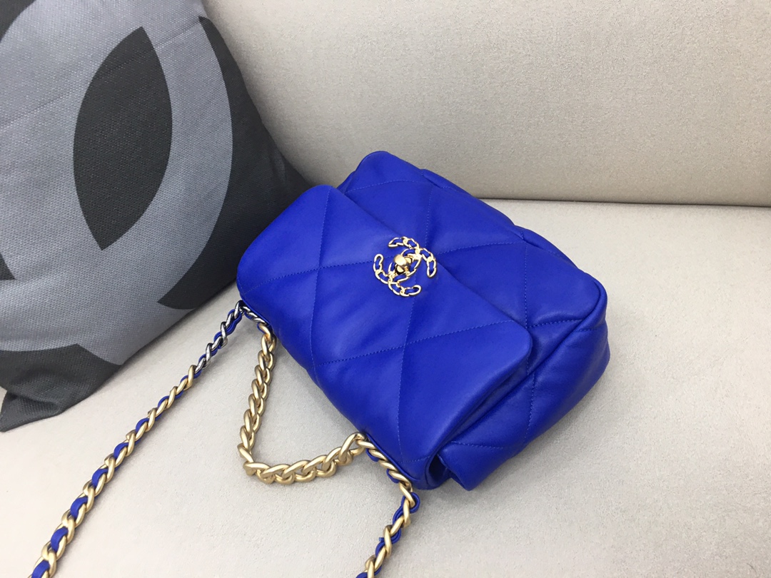 Lambskin 19 Handbag Flap Bag AS1160 Blue